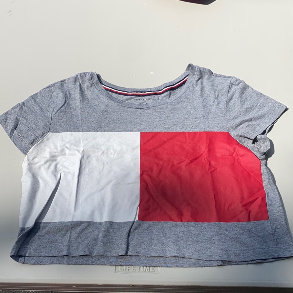 tommy hilfiger crop top